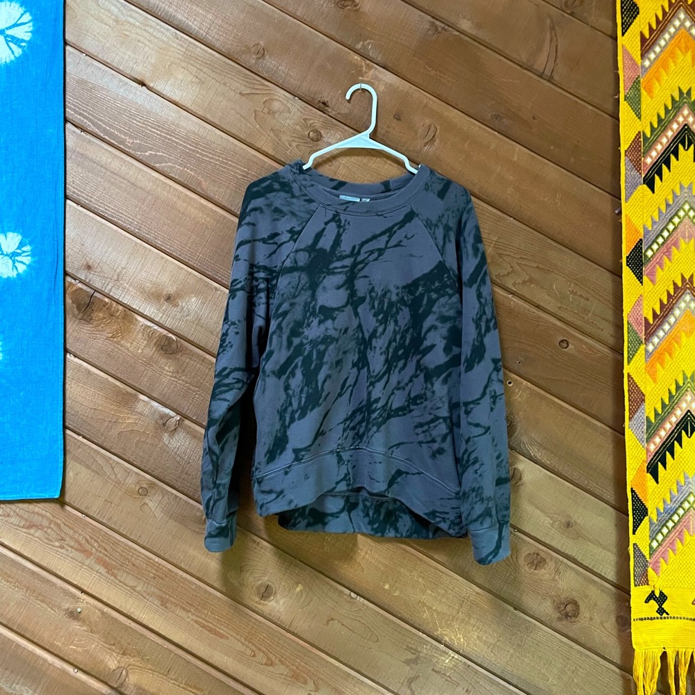 Zella Carey Crew Sweatshirt in Gray Tie Dye